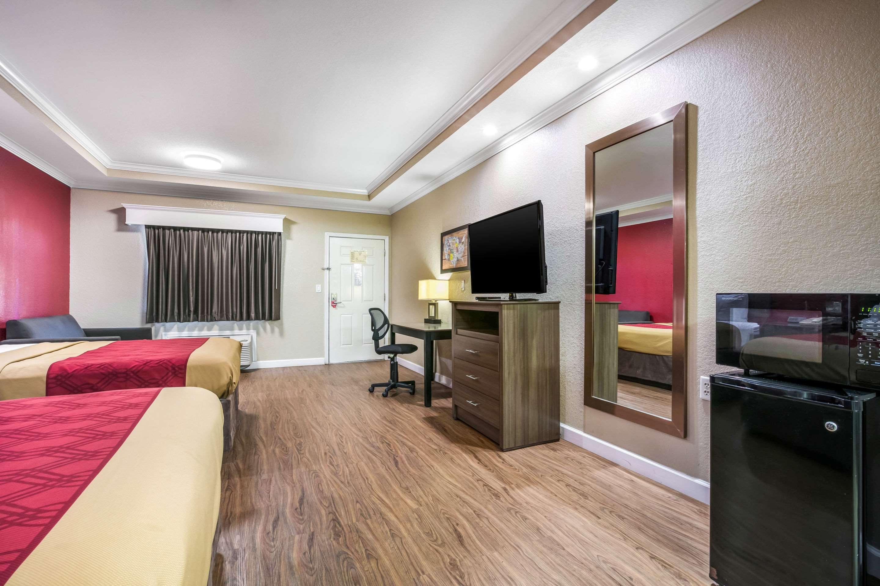 Econo Lodge Inn & Suites Horn Lake Luaran gambar