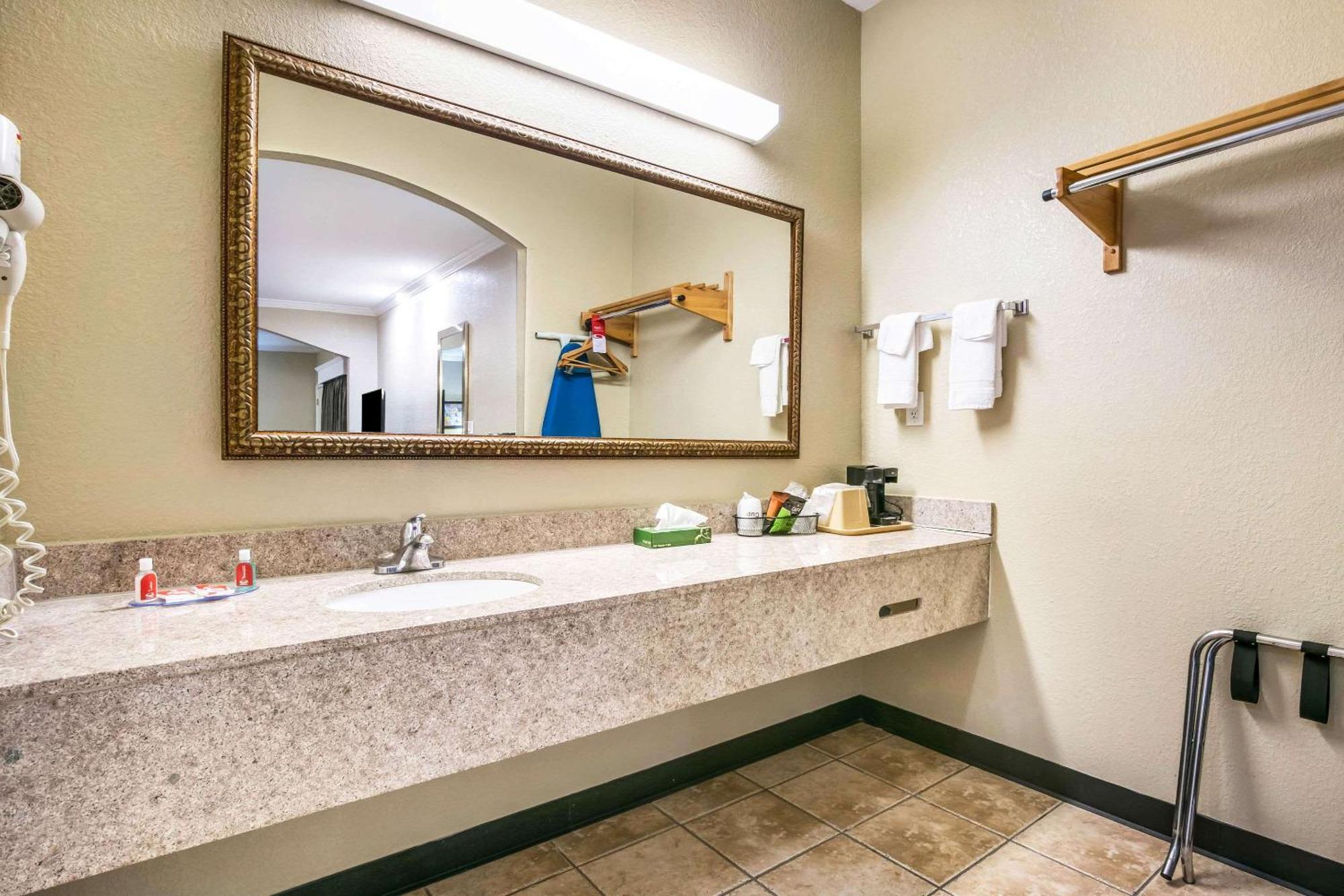 Econo Lodge Inn & Suites Horn Lake Luaran gambar